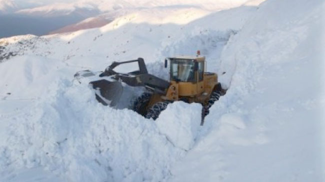 145 köy yolu ulaşıma kapandı