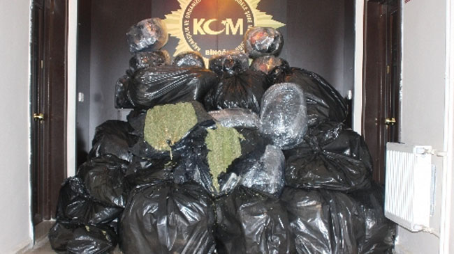 40 günde 414 kilo esrar ele geçirildi