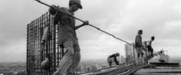 8. kattan düşen işçi öldü