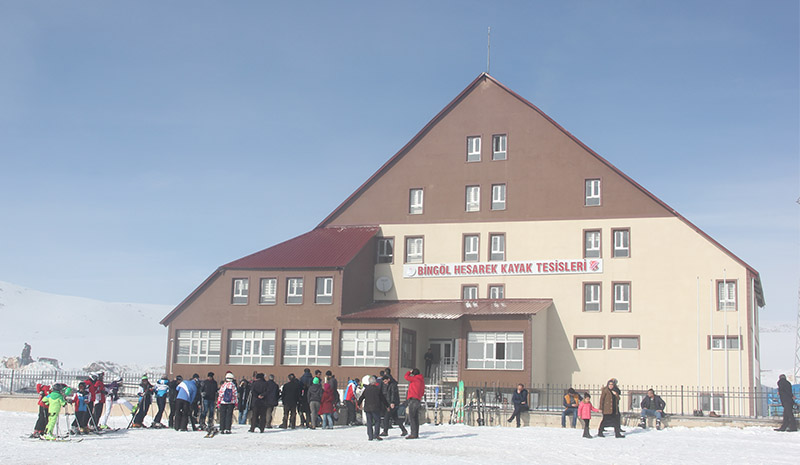 Hesarek doldu taştı!