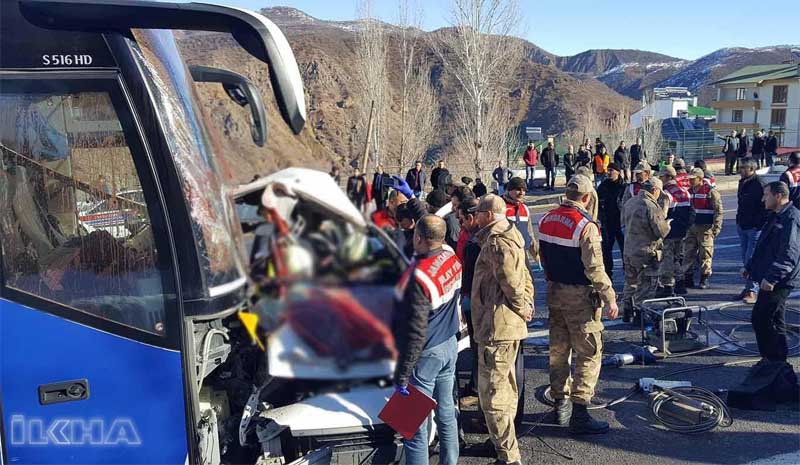 Bingöl`de feci kaza: 4 ölü, 7 yaralı
