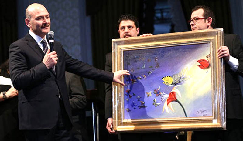 Soylu`nun yaptığı resim 500 bin liraya satıldı
