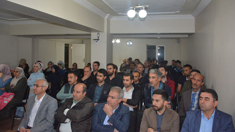 Düşünceden Siyasete Ahlak semineri