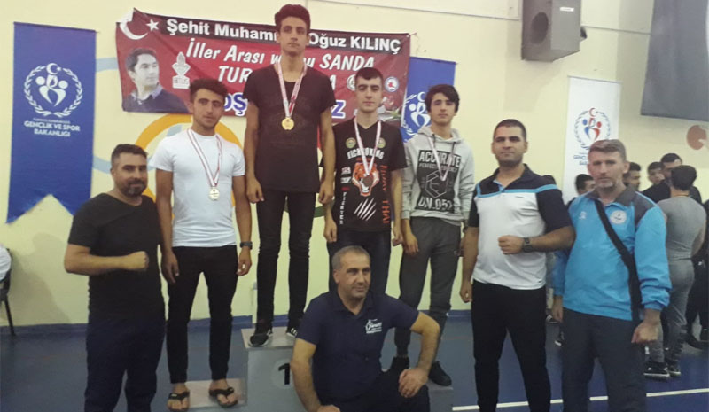 Sporcular 3 madalyayla döndü