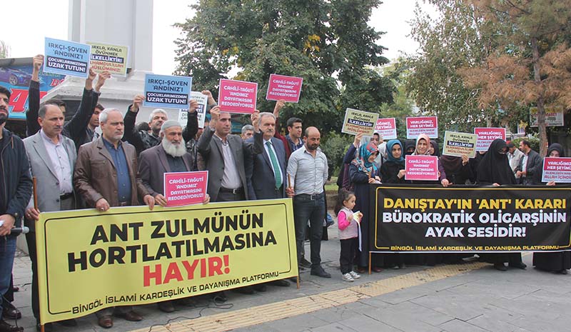 Kemalist ideolojinin muhafızlığını üstlendiler