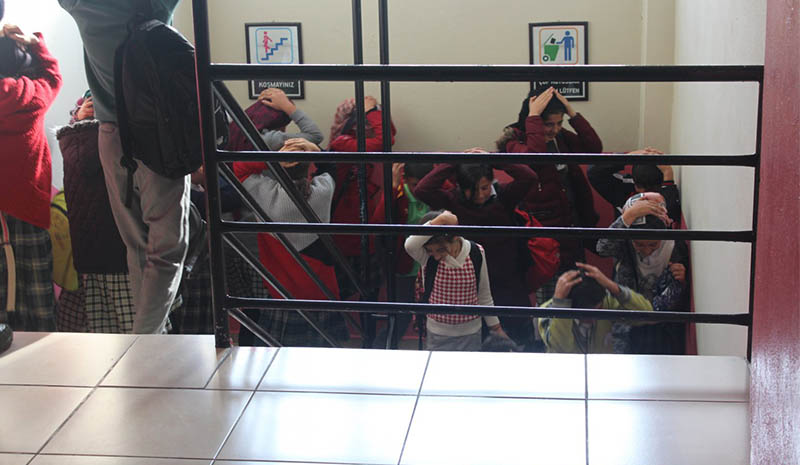 Afet bilinci eğitimi verildi