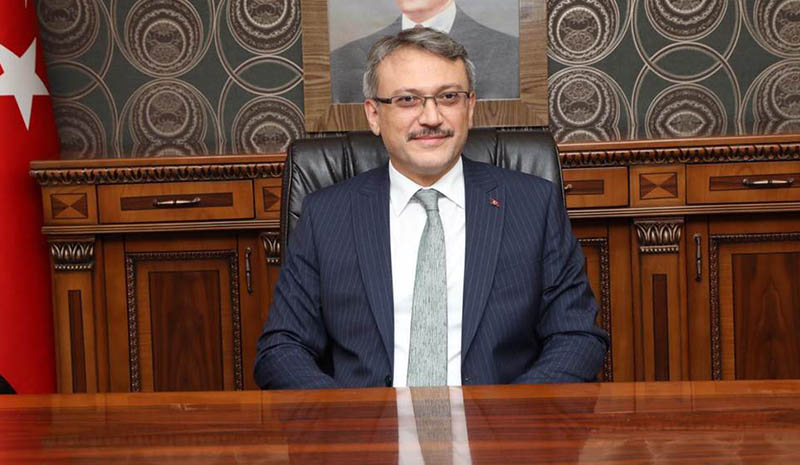 Engelli kardeşlerimizi daima takdir etmeliyiz