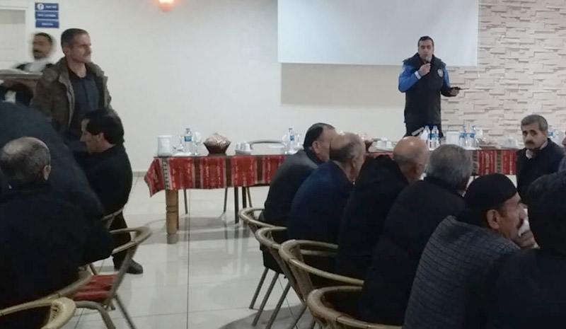 Muhtar ve azalar dolandırıcılara karşı uyarıldı