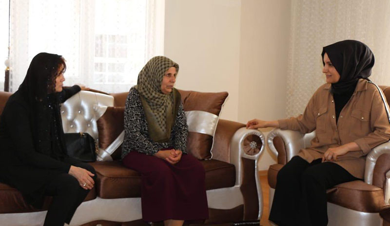 Ekinci, aile ziyaretlerine devam ediyor