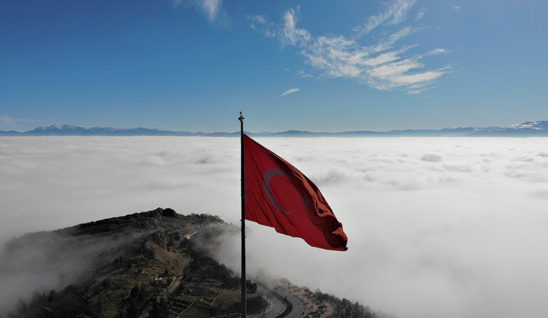 Sis görsel şölen sundu