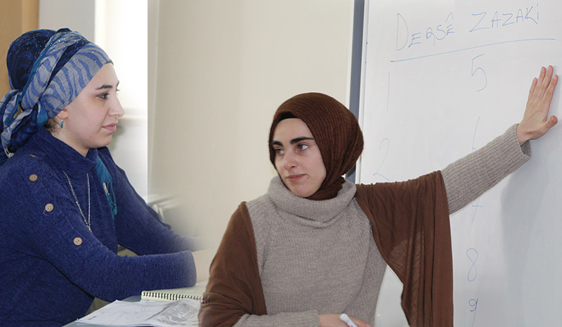 Kaynanası için Zazaca öğreniyor!