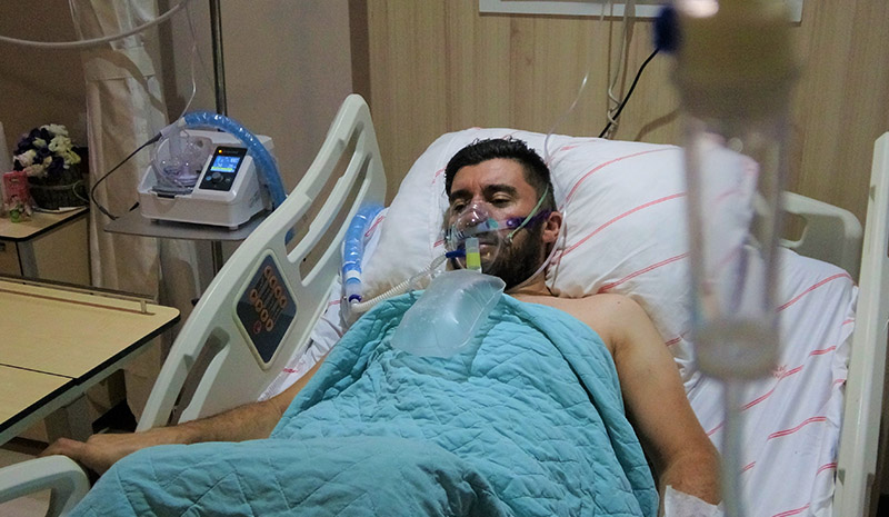 Aşı olmayı sürekli erteledi, hastanede kabusu yaşadı