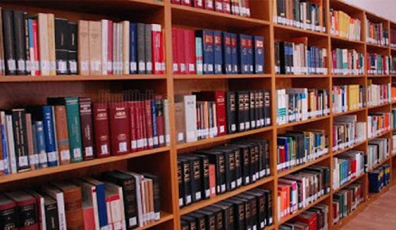 Kütüphane, geçici olarak Öğretmenevinde hizmet veriyor