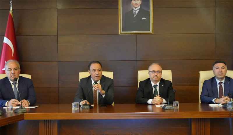 Rektörler tecrübe paylaşımı için Bingöl`de buluştu