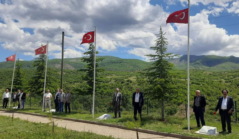 Bingöl`de 33 silahsız erin şehit edilmesinin üzerinden 31 yıl geçti