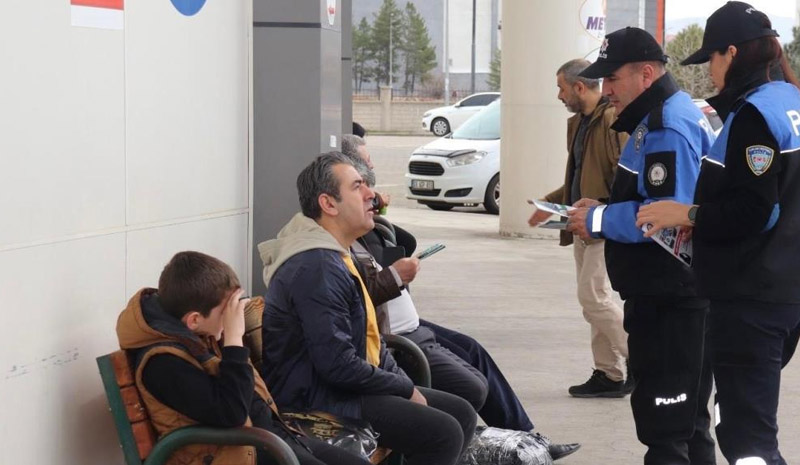 Bingöl`de vatandaşlar dolandırıcılığa karşı bilgilendirildi