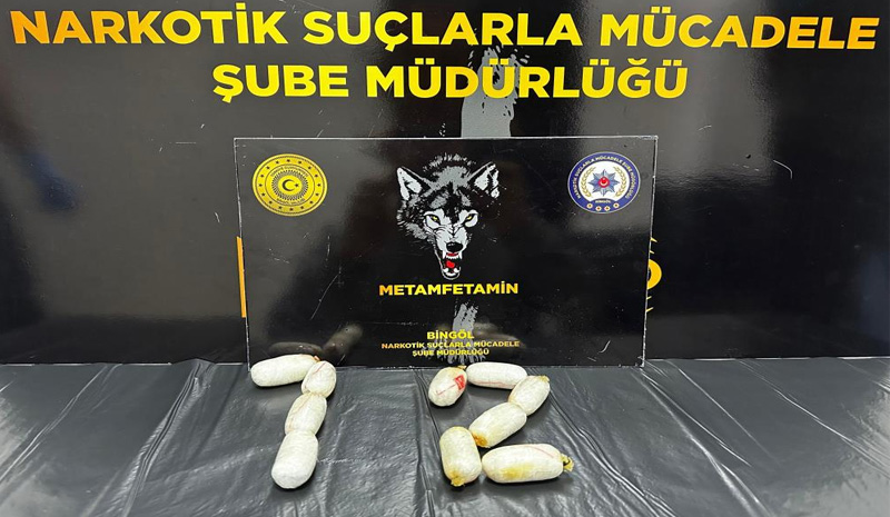 Bingöl`de ‘pes` dedirten olay! Midelerinden 10 parça halinde uyuşturucu çıktı