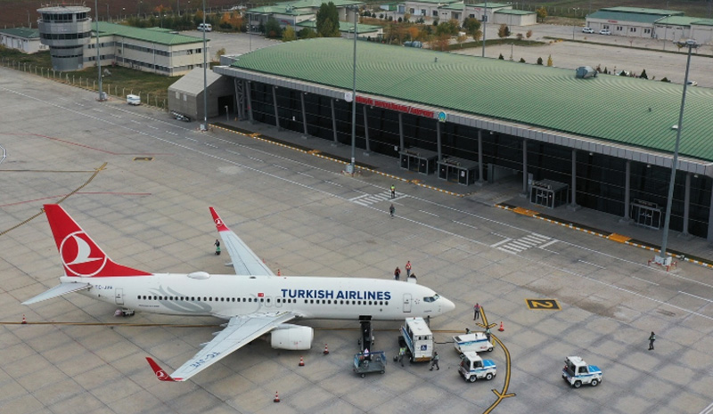 Bingöl Havaalanı pist onarım işi ilana çıktı! Bu yaz uçuş yok