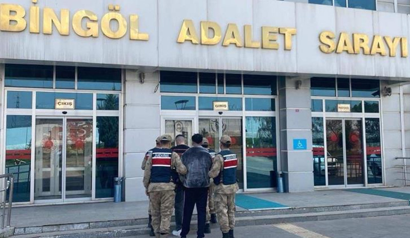 Bingöl`de haklarında kesinleşmiş hapis cezası bulunan 2 kişi yakalandı