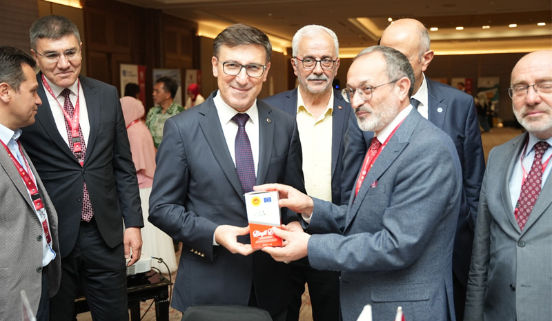 Bingöl Balı Endonezya`da Tanıtıldı