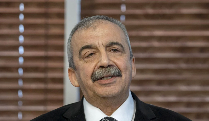 Sırrı Süreyya Önder hayatını kaybetti