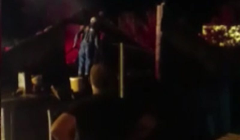 Bingöl`de korkutan çatı yangını