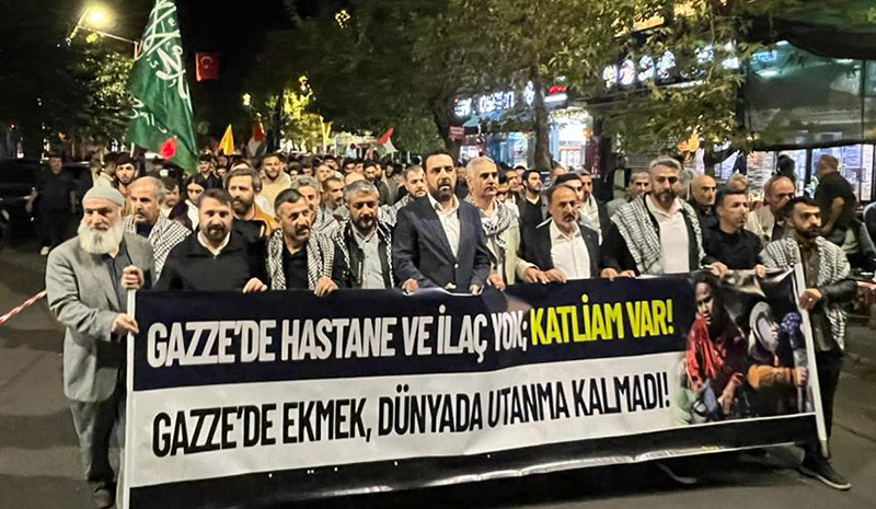 Bingöl`de ‘Sumud Filosu`na Destek` Yürüyüşü