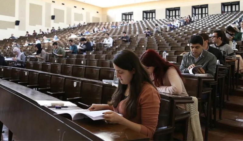 Üniversitede 3 yıllık eğitim dönemi başlıyor