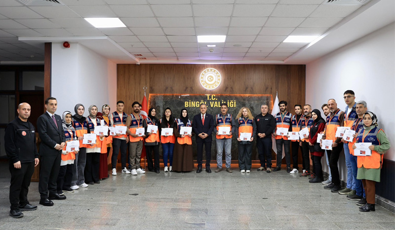 Bingöl`de Afet Gönüllüleri Göreve Hazır