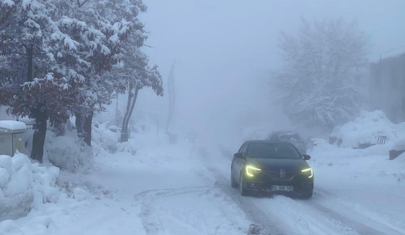 Bingöl`de kar günlük yaşamı olumsuz etkiledi!