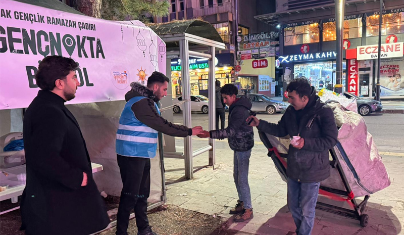 AK Gençlik Ramazan boyunca sahada olacak