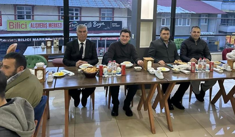 Adaklı sakinleri iftarda buluştu