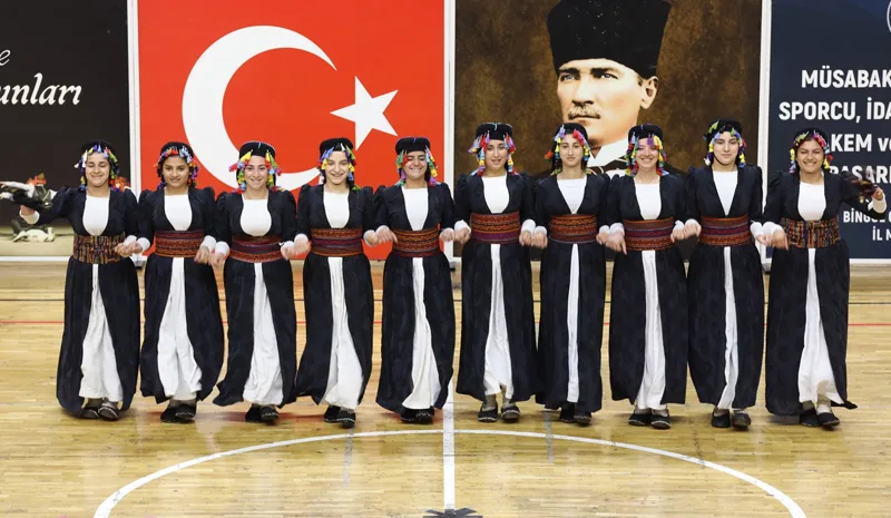 Halaylar Bingöl`de final bileti için yarıştı