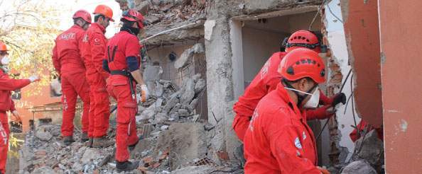 Akut`tan deprem tatbikatı