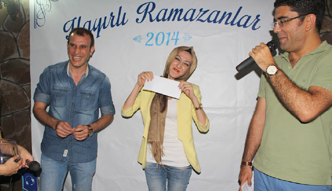 Assistt çalışanlarından yoksullara yardım