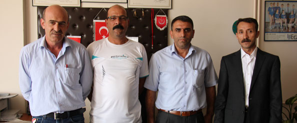 Ayık`a verilen cezayı kınadılar