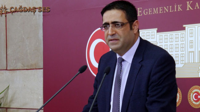 Bakan güler`e belediye gençlik merkezi`ni sordu