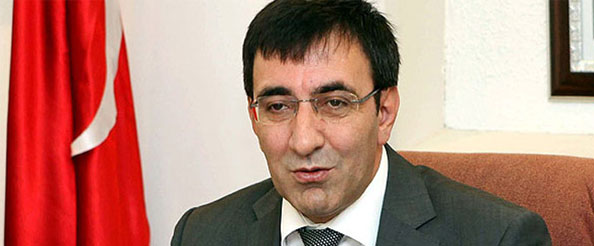 Bakan yılmaz geliyor