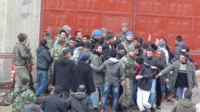 Baraj şantiyesini basmak istediler