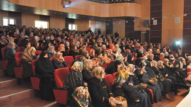 Bayanlara özel mevlit kandili programı