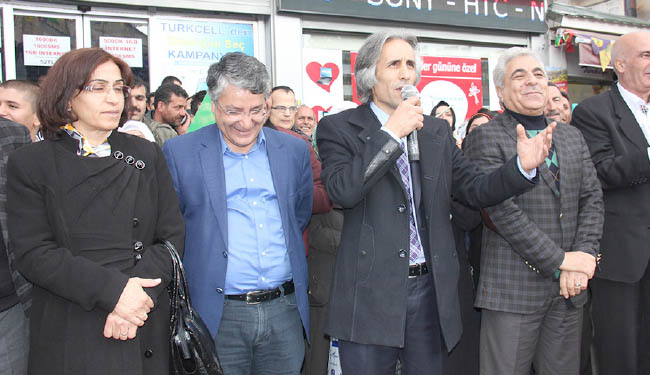 Bdp seçim bürosunu açtı