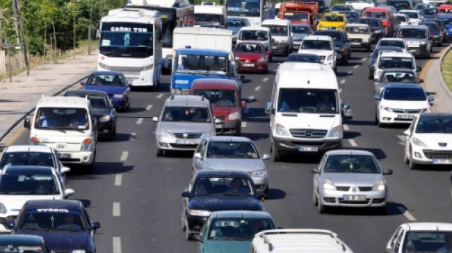 Bingöl`de 20 kişiye bir araç düşüyor