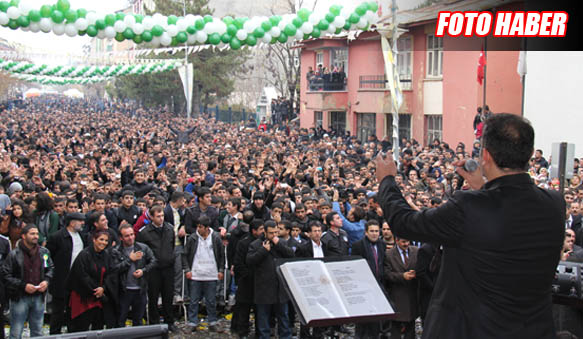 Bingöllüler gününde coştu