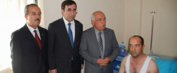 Çiçek ve yılmaz`dan yaralılara ziyaret