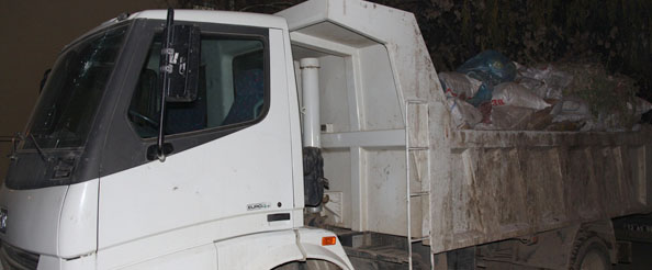 Çöp aracına molotoflu saldırı