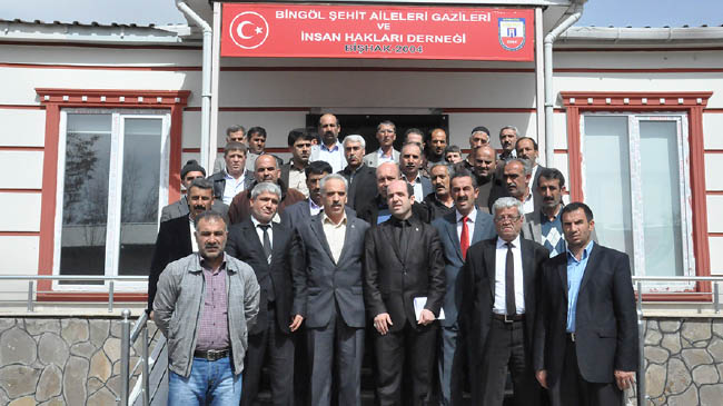 Diğer tutsaklar da bırakılsın