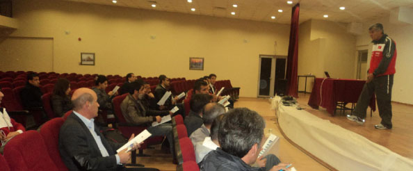 Futsal antrenör semineri başladı