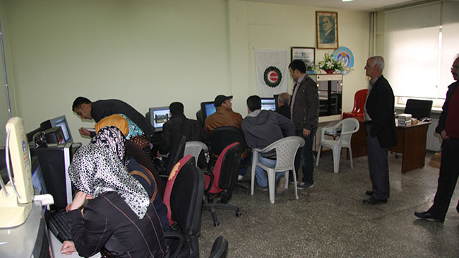 Görme engellilere sekreterlik kursu