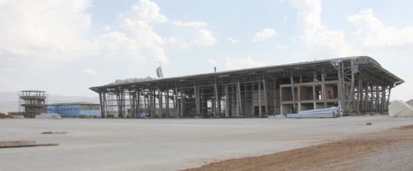 Havaalanında hummalı çalışma