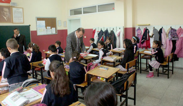 Hedef 12 kapsamında 12 bin kitap